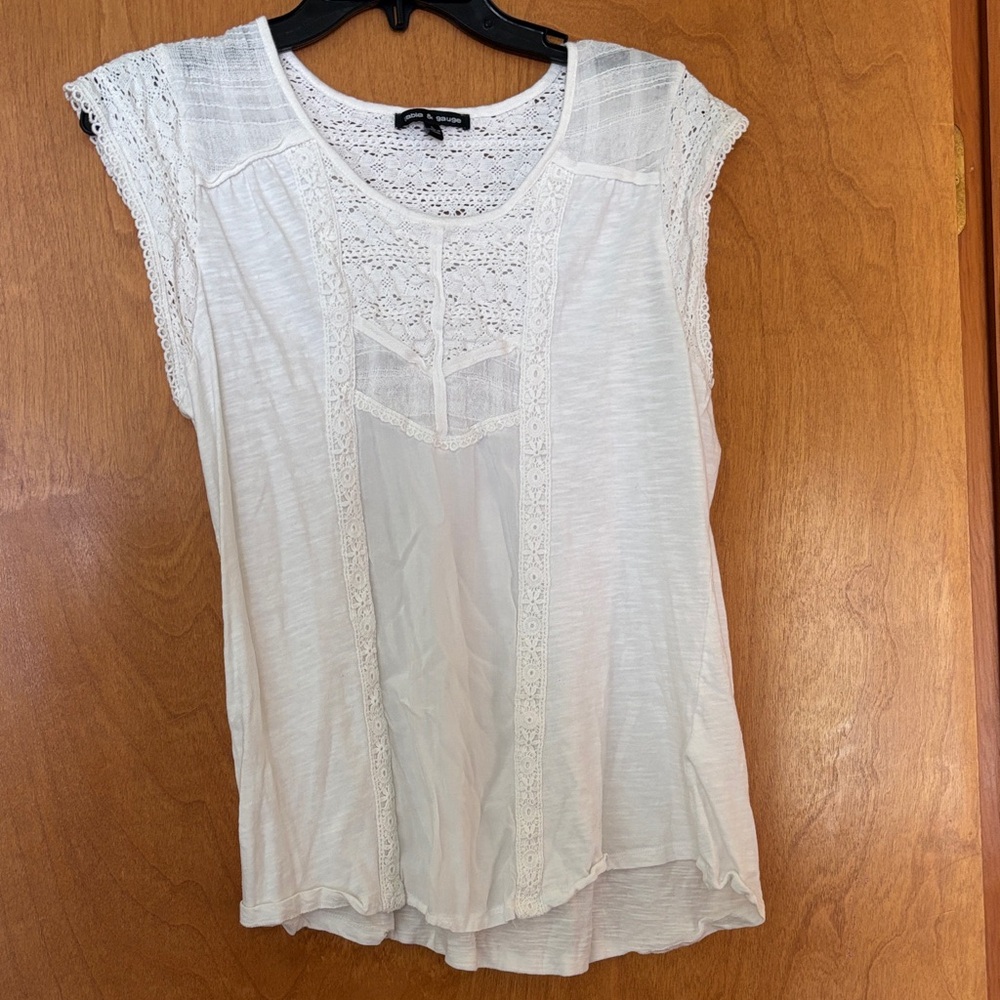 Cable & Gauge White Lace Women's Blouse